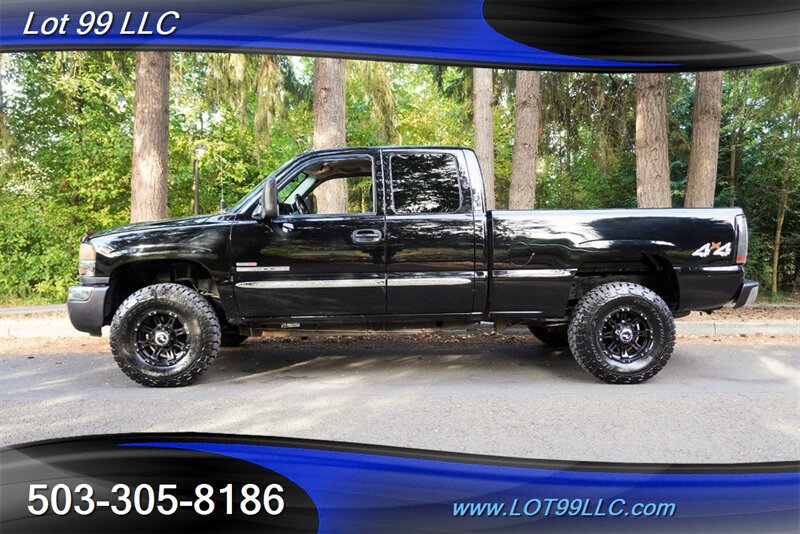 Used 2004 GMC Sierra 2500 SLT w/ Heavy-Duty Power Package AWD/4WD image 1