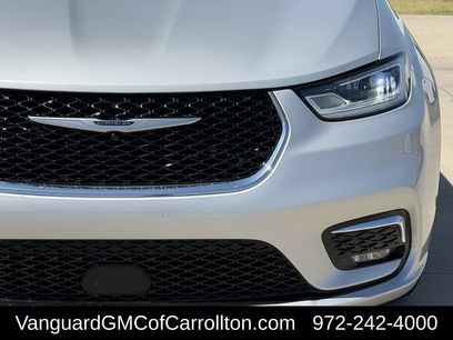 Used 2024 Chrysler Pacifica Touring-L