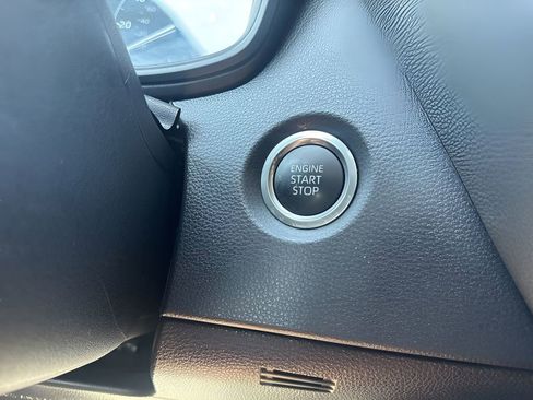 Used 2025 Toyota Corolla LE w/ Convenience Package FWD image 19