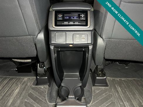 Used 2023 Subaru Ascent Onyx Edition image 12