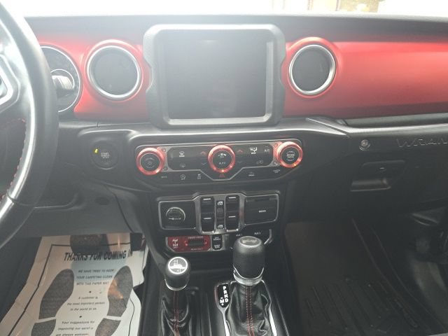 Used 2021 Jeep Wrangler Unlimited Rubicon w/ Dual Top Group AWD/4WD image 15