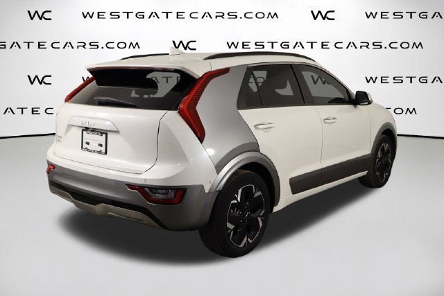 Used 2023 Kia Niro Wave w/ Wave Preserve Package FWD image 48
