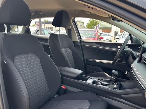 Used 2025 Kia K5 LXS FWD image 26