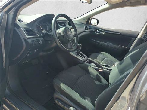 Used 2019 Nissan Sentra SV image 9