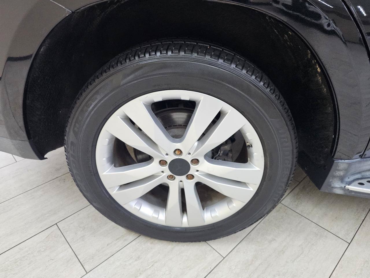 Used 2011 Mercedes-Benz GL 450 4MATIC image 42