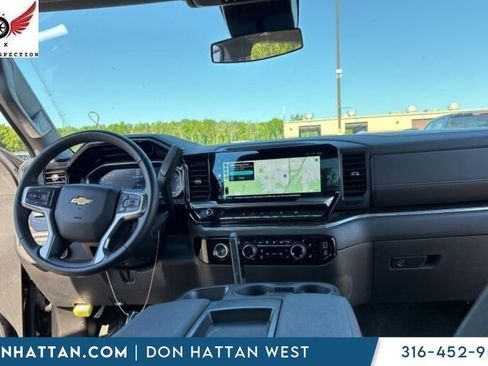 Used 2023 Chevrolet Silverado 1500 LT AWD/4WD image 2