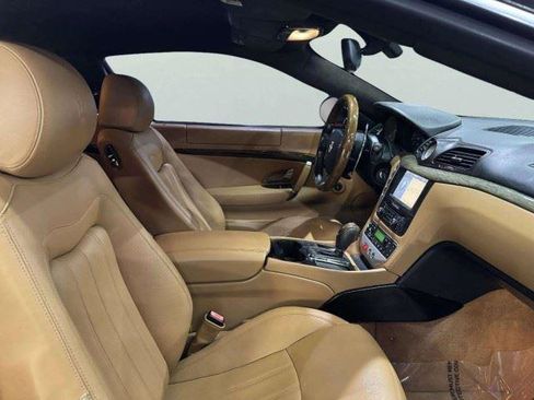 Used 2011 Maserati GranTurismo S RWD image 34