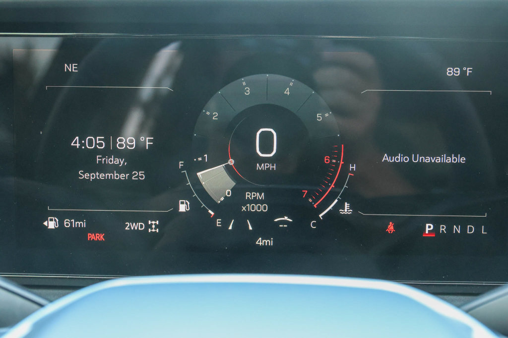 New 2027 GMC Terrain AT4 w/ Technology Package II AWD/4WD image 25