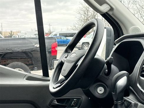 Used 2022 Ford Transit 350 XLT image 12