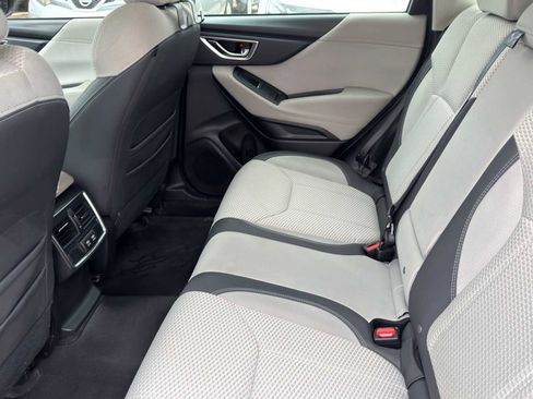 Used 2020 Subaru Forester Premium AWD/4WD image 27