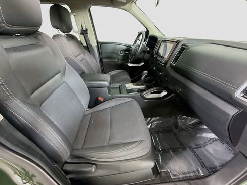 Used 2022 Nissan Frontier SV w/ Technology Package image 25