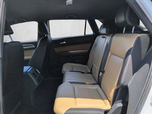 Certified 2023 Volkswagen Atlas Cross Sport SE FWD image 21