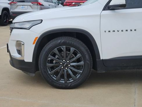 Used 2023 Chevrolet Traverse RS AWD/4WD image 13
