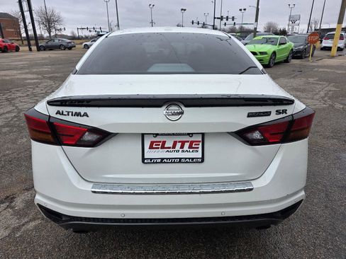 Used 2022 Nissan Altima 2.5 SR w/ Midnight Edition Package image 6