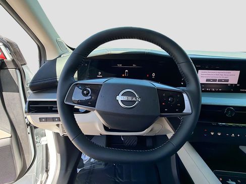 Used 2025 Nissan Murano SL w/ Cargo Package image 38