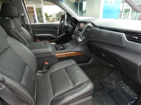 Used 2016 Chevrolet Suburban LTZ AWD/4WD image 19