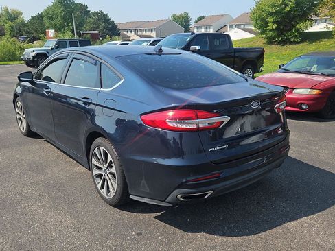 Used 2020 Ford Fusion SE AWD/4WD image 3