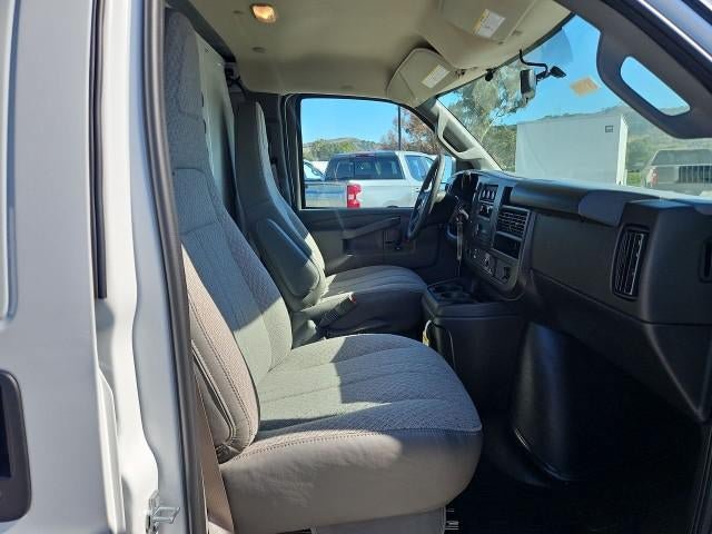 New 2026 Chevrolet Express 2500 Extended w/ Communications Package RWD image 25