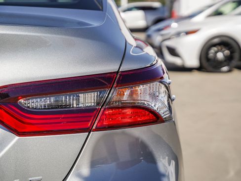 Used 2023 Toyota Camry LE image 12