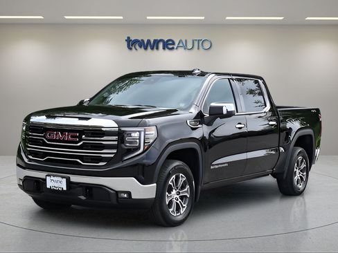 Used 2026 GMC Sierra 1500 SLT AWD/4WD image 2