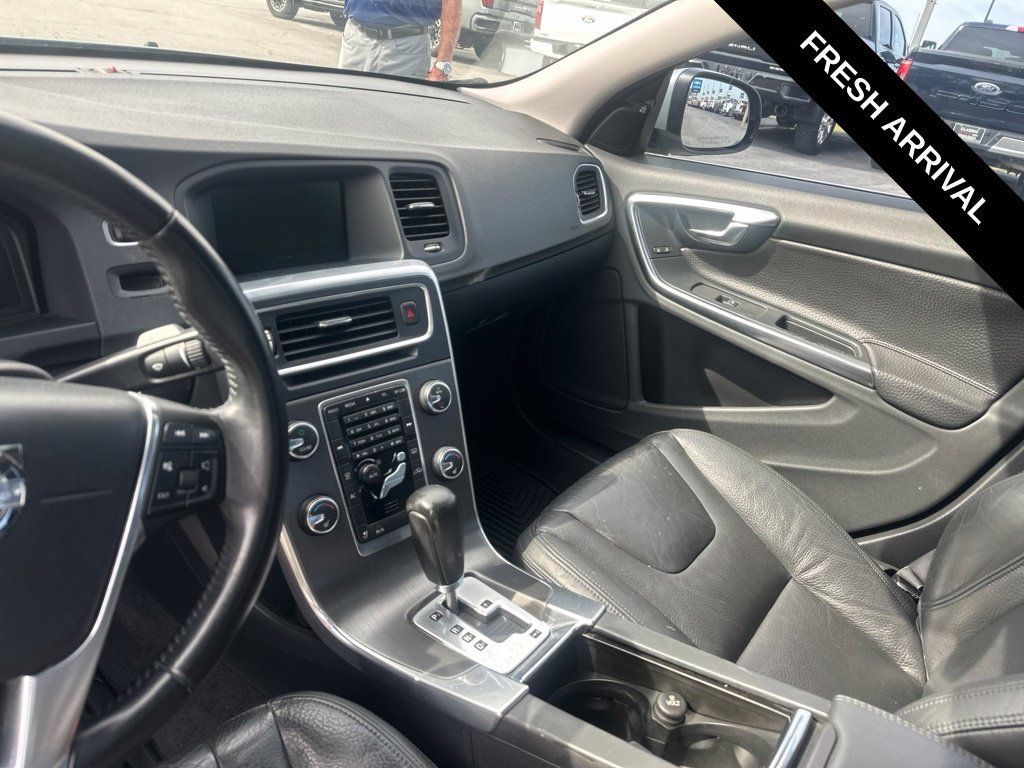 Used 2011 Volvo S60 T6 AWD/4WD image 14