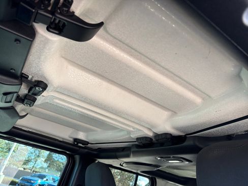 Used 2020 Jeep Wrangler Unlimited Sport image 29