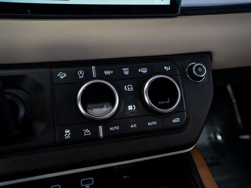 Used 2022 Land Rover Defender 90 X-Dynamic S image 50