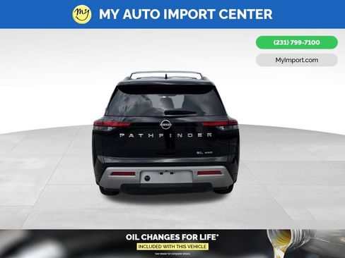 Used 2024 Nissan Pathfinder SL AWD/4WD image 6