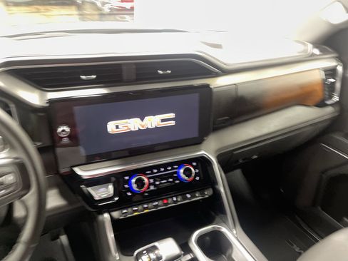 Used 2025 GMC Sierra 1500 Denali w/ Denali Reserve Package image 28