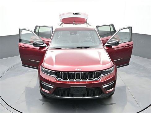 Used 2024 Jeep Grand Cherokee Limited w/ Trailer Tow Package image 30