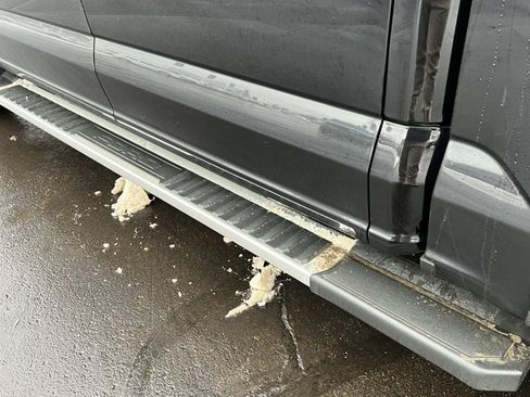 Used 2023 Ford F150 Lariat w/ Equipment Group 502A High image 9