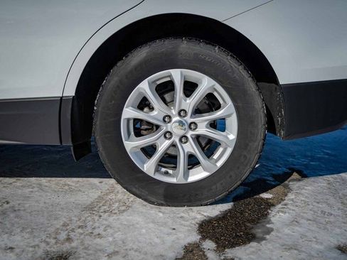 Used 2018 Chevrolet Equinox LS image 13