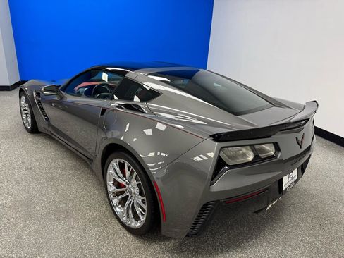 Used 2015 Chevrolet Corvette Z06 w/ 2LZ Preferred Equipment Group RWD image 38