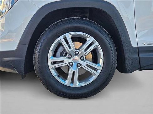 Certified 2024 GMC Terrain SLE image 24