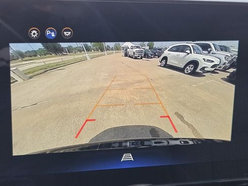 Used 2025 Chevrolet Equinox LT FWD image 18