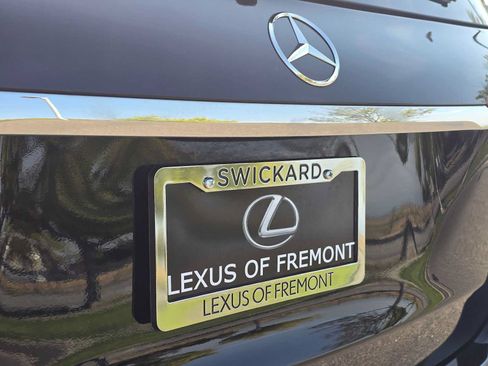 Used 2025 Mercedes-Benz GLE 350 4MATIC w/ Driver Assistance Package image 13