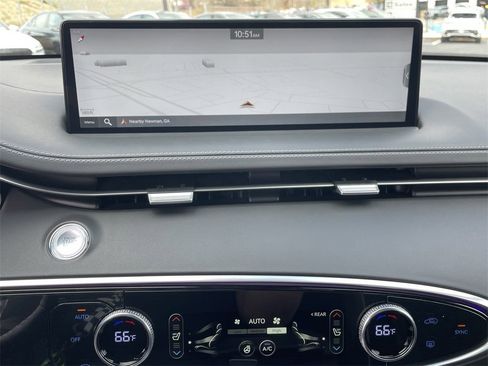 Used 2024 Genesis GV70 3.5T Sport w/ Sport Advanced Package image 32