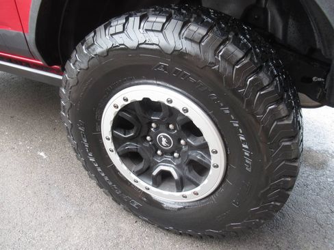 Used 2021 Ford Bronco Big Bend w/ Sasquatch Package AWD/4WD image 18