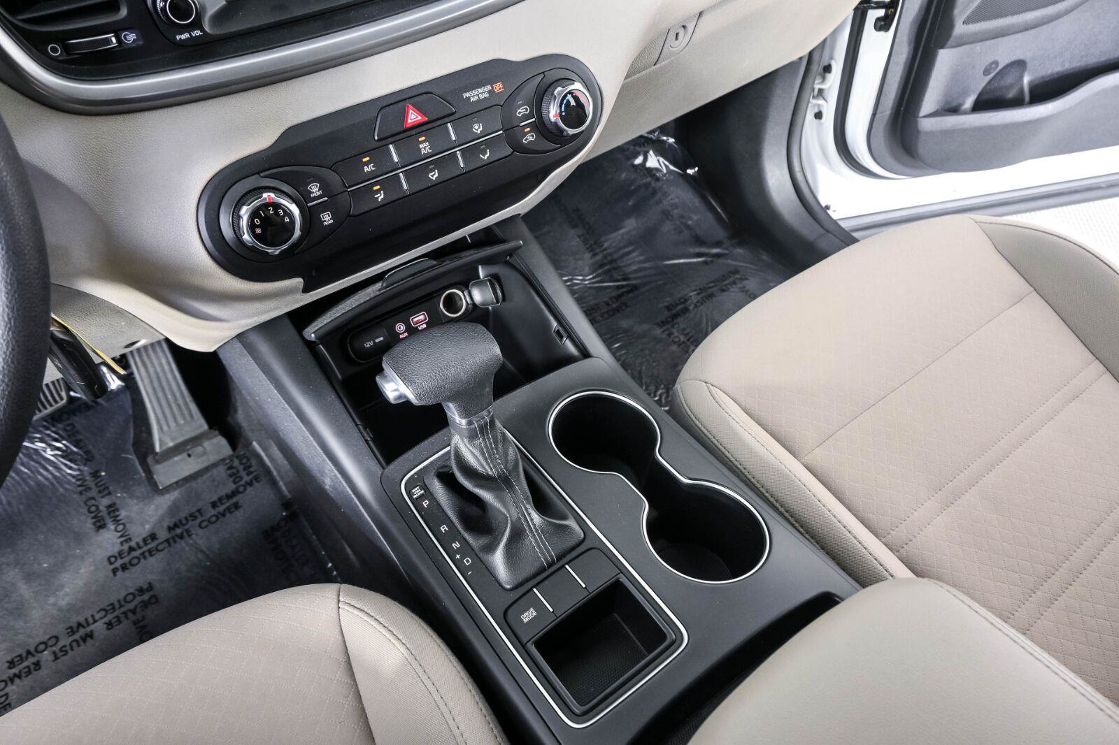 Used 2019 Kia Sorento FWD image 16