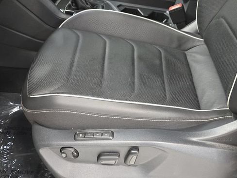 Used 2024 Volkswagen Tiguan SEL R-Line AWD/4WD image 24