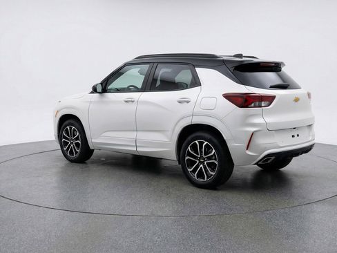 Used 2025 Chevrolet TrailBlazer LT image 6