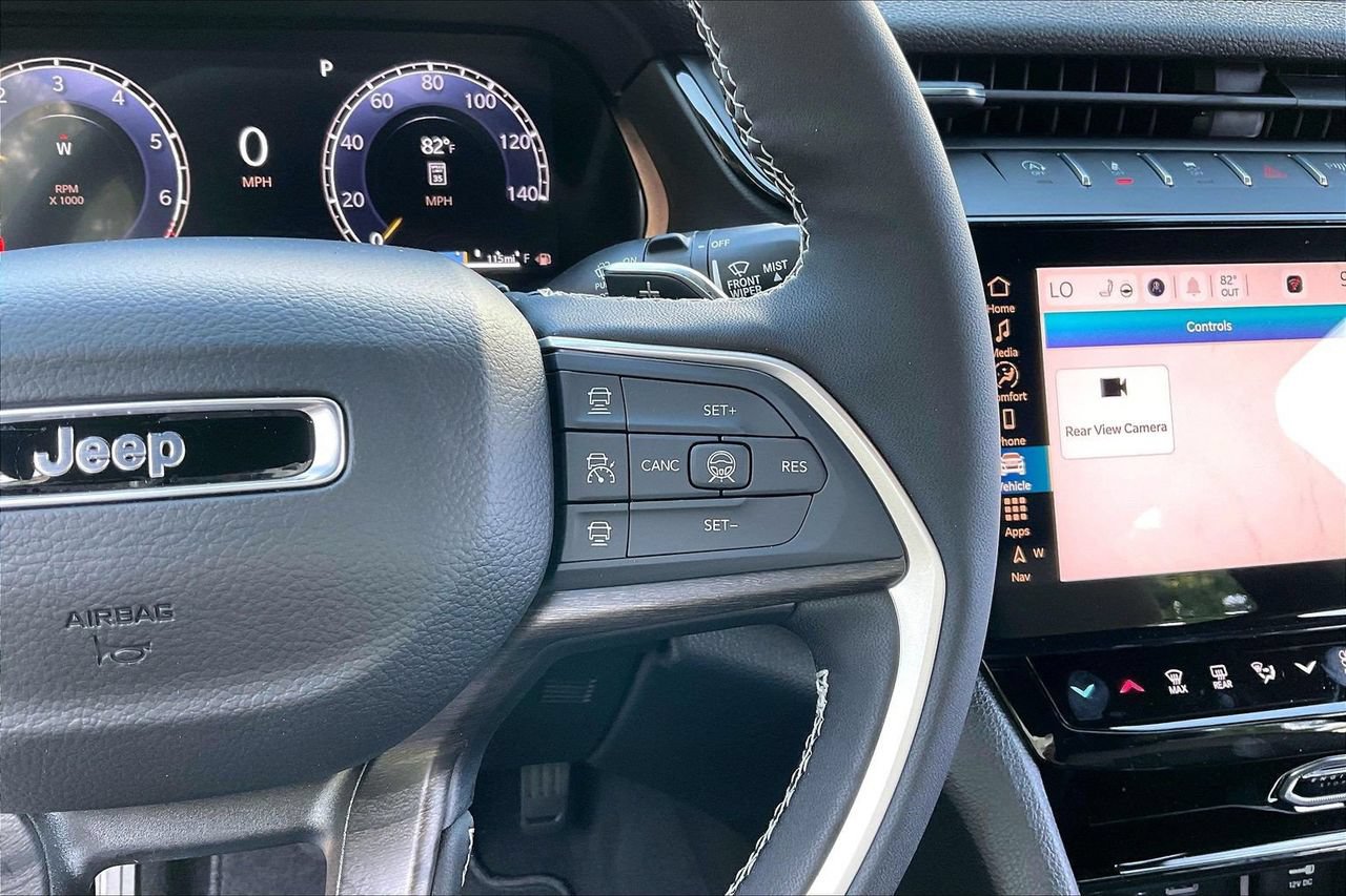 New 2026 Jeep Grand Cherokee Altitude AWD/4WD image 25