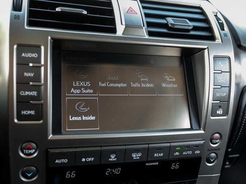 Used 2017 Lexus GX 460 Premium image 31
