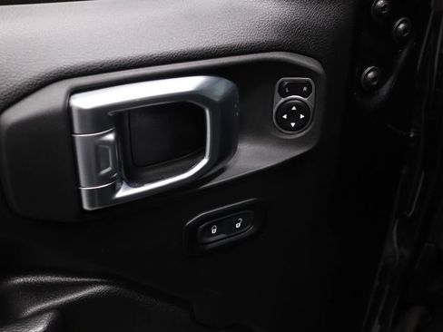 Used 2024 Jeep Wrangler Sport S image 23