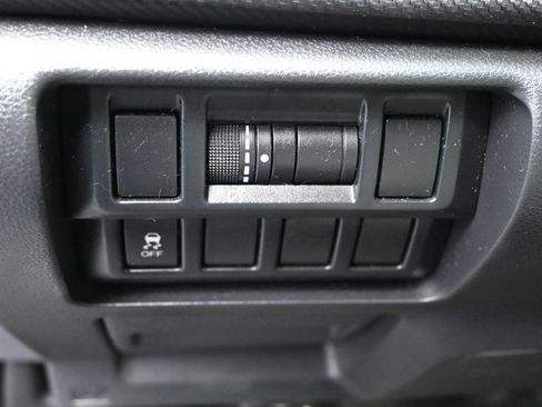Used 2019 Subaru Crosstrek 2.0i Premium w/ Popular Package #3 AWD/4WD image 11