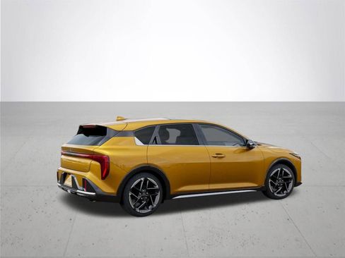 New 2026 Kia K4 GT-Line image 6