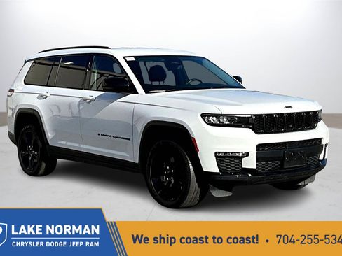 Used 2023 Jeep Grand Cherokee L Limited w/ Black Appearance Package image 1