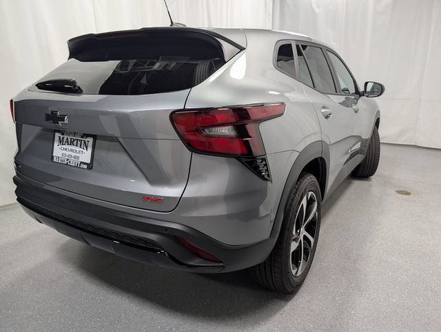 New 2026 Chevrolet Trax RS w/ Sunroof Package FWD image 3
