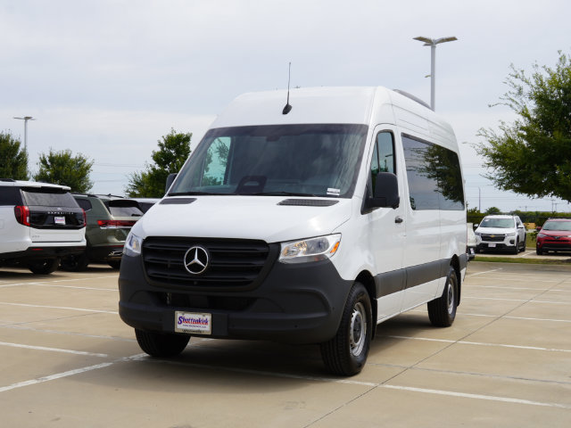 Used 2025 Mercedes-Benz Sprinter 2500 image 3