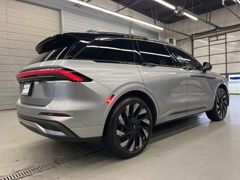 Used 2024 Lincoln Nautilus Black Label w/ Jet Appearance Package (87T) image 7